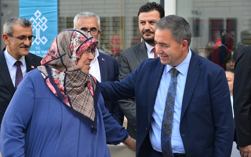 Depremzede Vatandaşlarımıza Yöresel Tatlarımız İkram Edildi